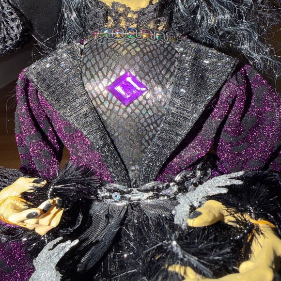 Katherine's Collection Halloween Witch Sitting Witch Brunhilda Witch - Picture 7 of 16